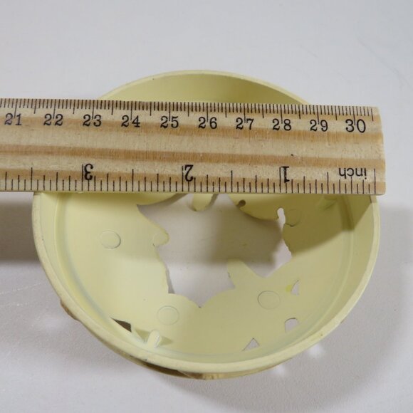 Metal Sea Shell lid embossed candle topper (well made) sturdy, realistic - Picture 8 of 9